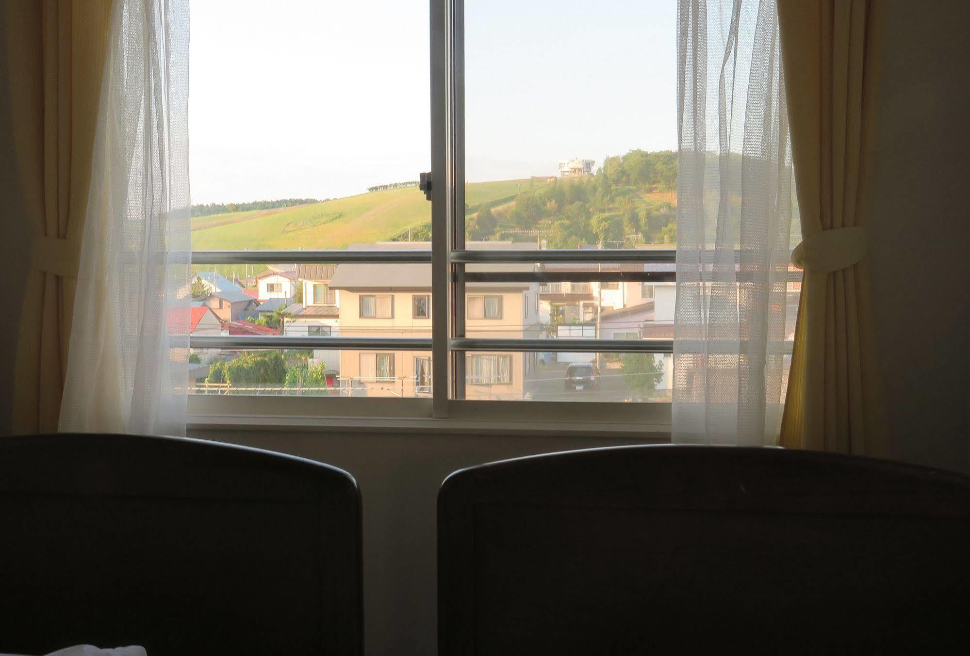 Frontier Sunrise Villa Kamifurano Exterior photo